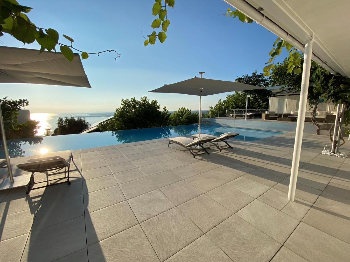 Villa Uber Dem Bodensee - Hauptwohnung Lochau Exterior photo
