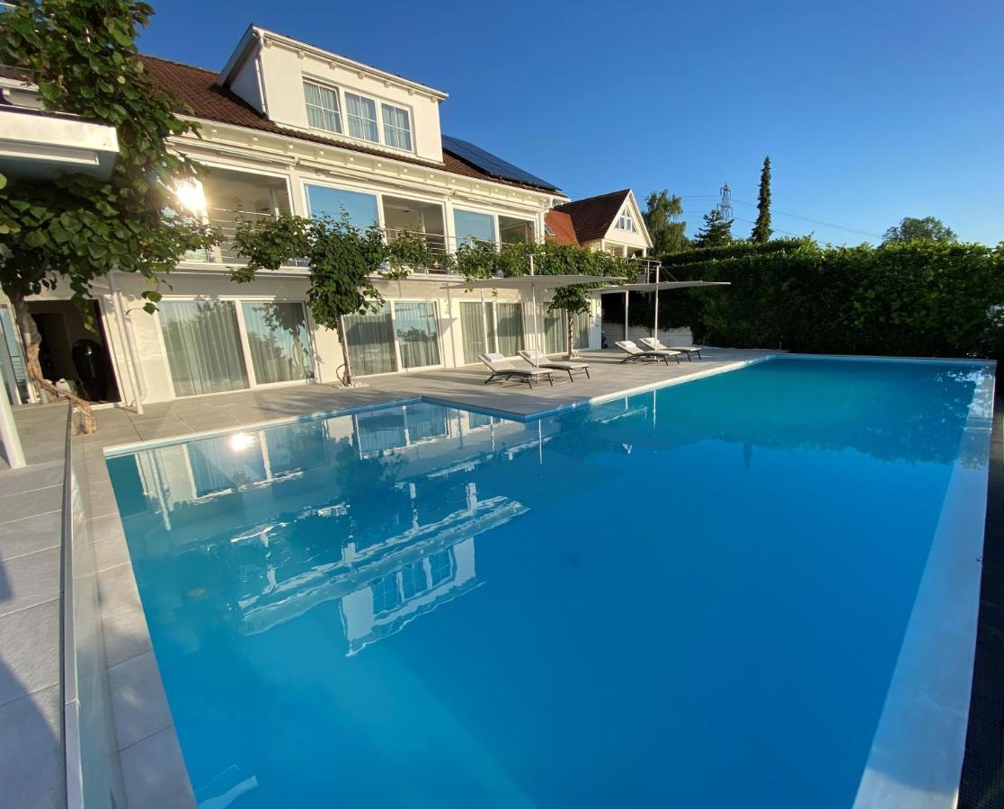 Villa Uber Dem Bodensee - Hauptwohnung Lochau Exterior photo