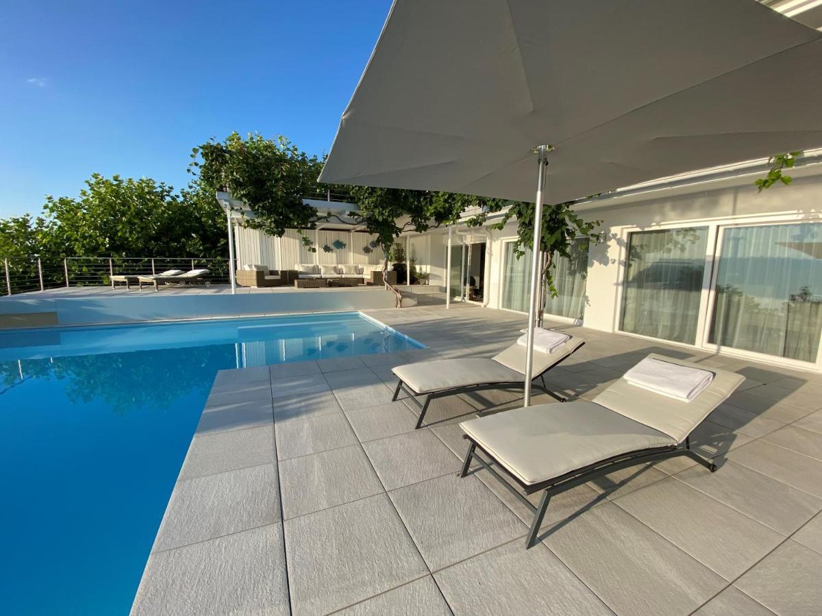 Villa Uber Dem Bodensee - Hauptwohnung Lochau Exterior photo